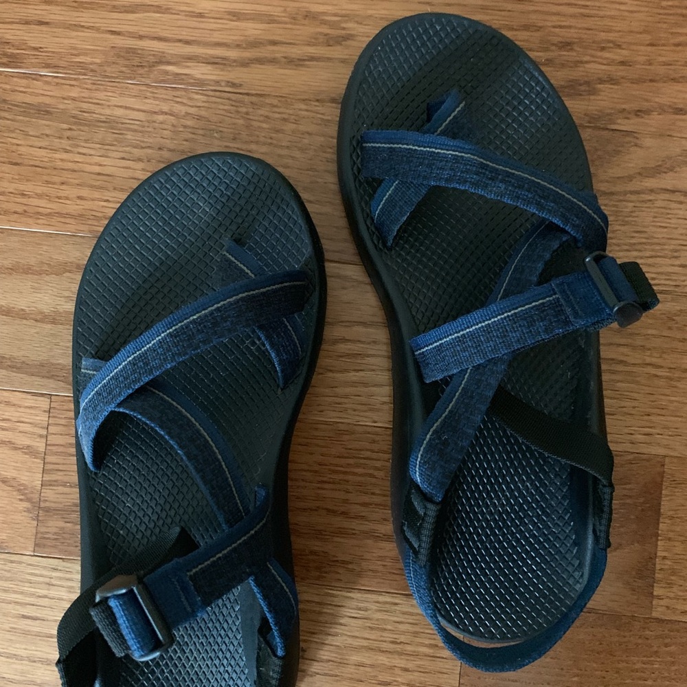 Chaco’s size 11